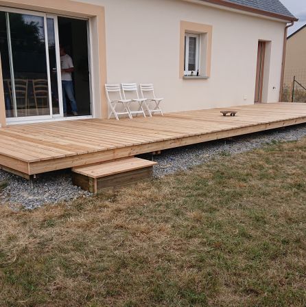 Terrasse Bois à montjean/loire